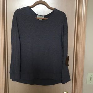 Woman’s light sweatshirt
